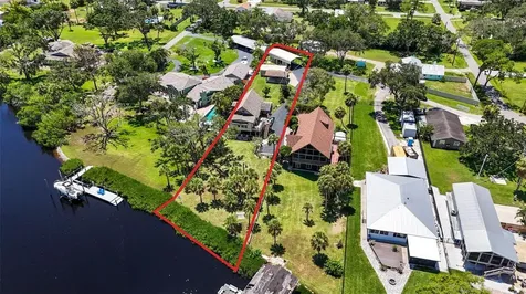 606 Dickman Drive SW Ruskin FL 33570