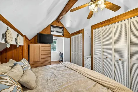 606 Dickman Drive SW Ruskin FL 33570