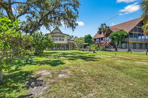606 Dickman Drive SW Ruskin FL 33570