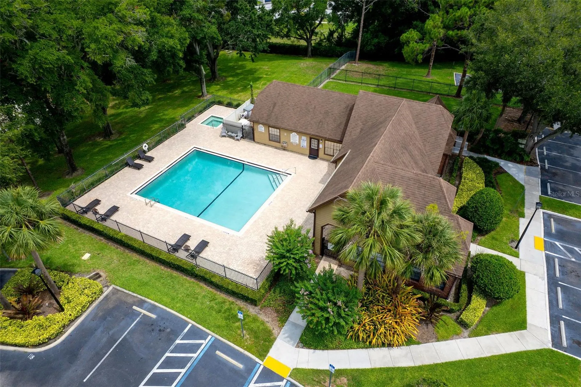 420 Forestway Circle Altamonte Springs FL 32701