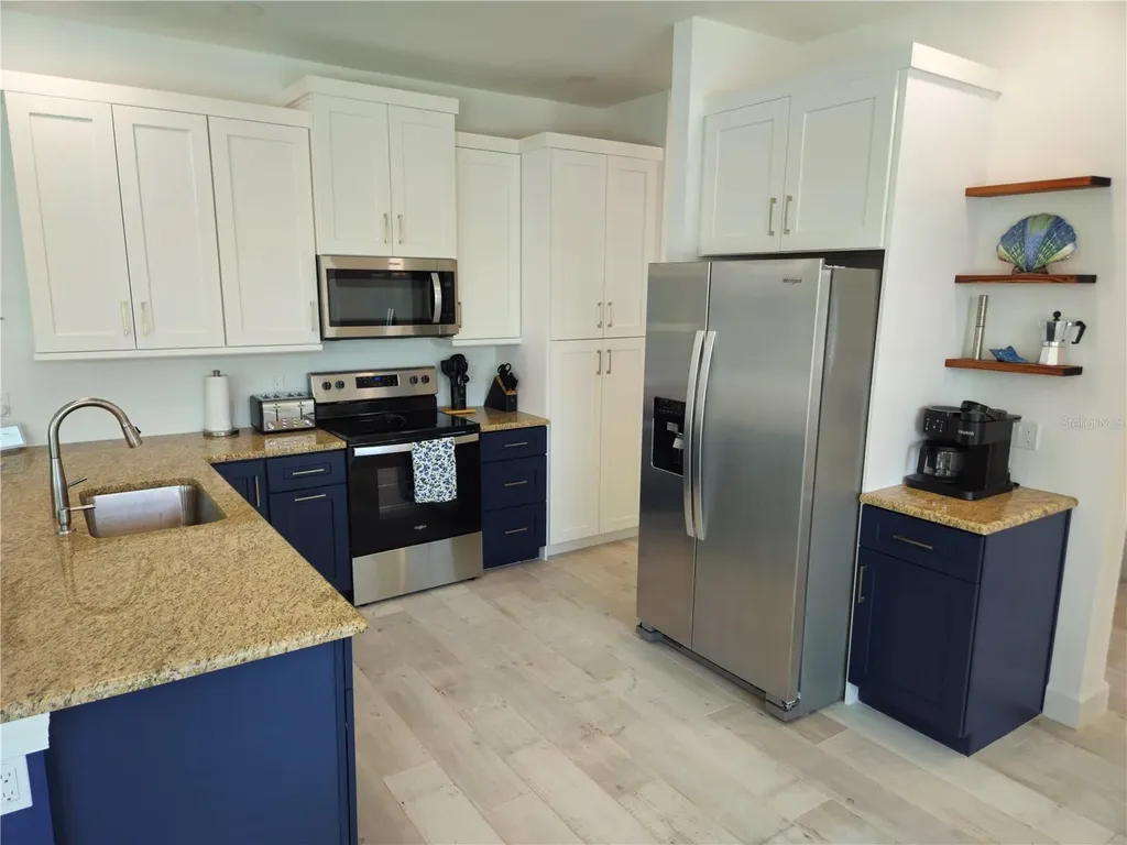 136 Kamal Parkway Cape Coral FL 33904