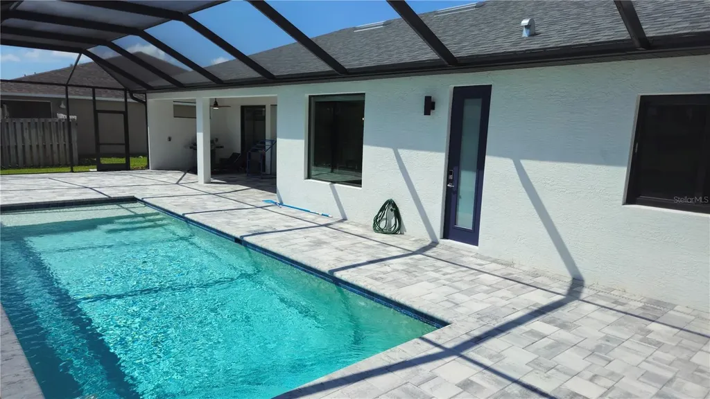136 Kamal Parkway Cape Coral FL 33904