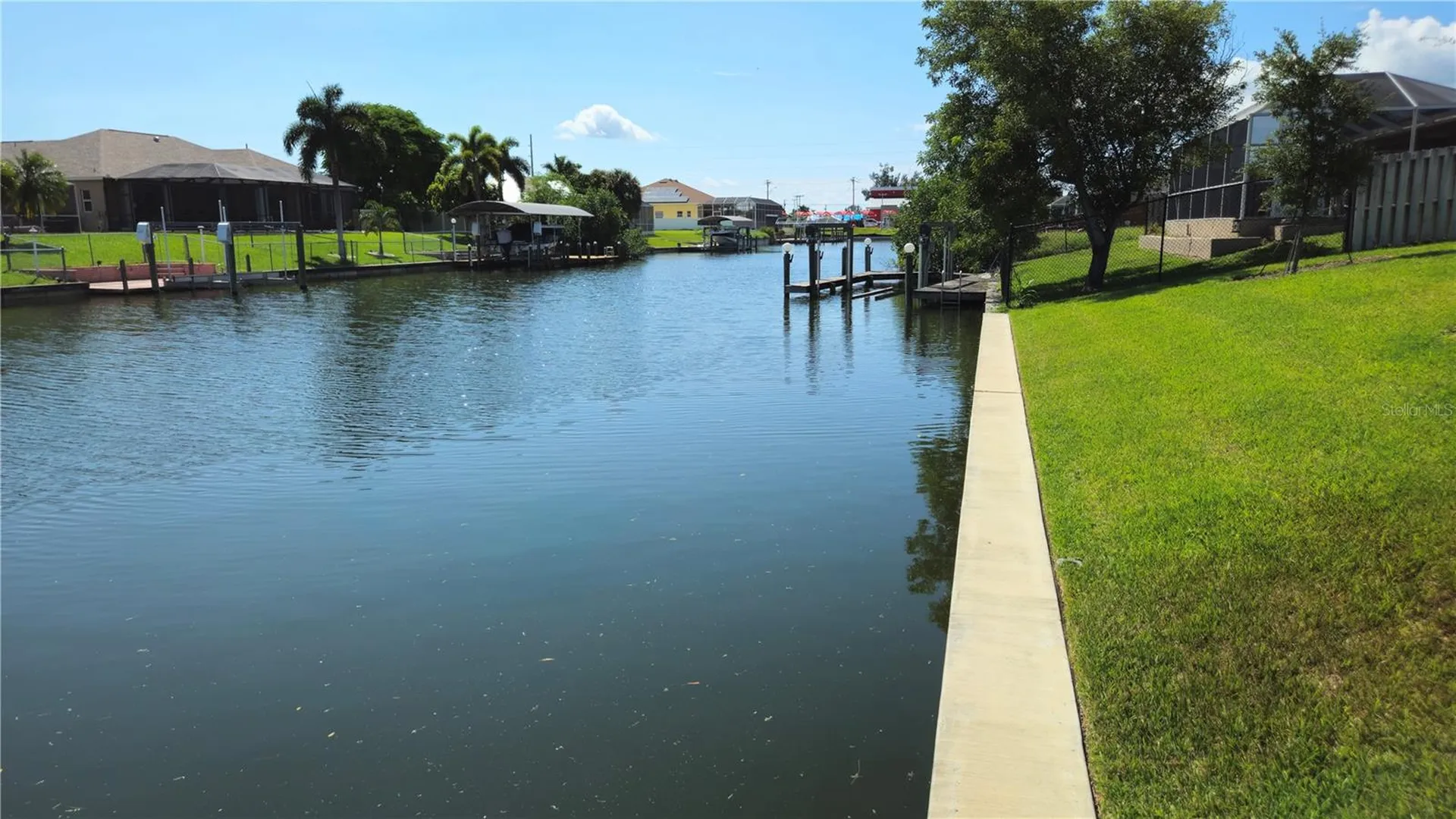 136 Kamal Parkway Cape Coral FL 33904