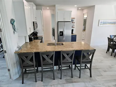 136 Kamal Parkway Cape Coral FL 33904