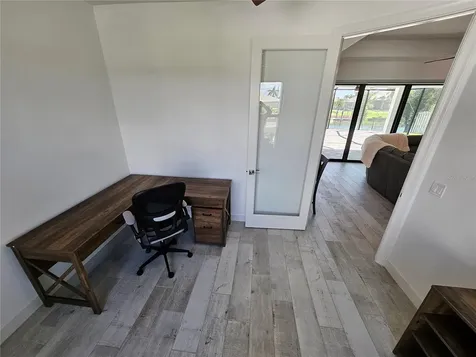 136 Kamal Parkway Cape Coral FL 33904