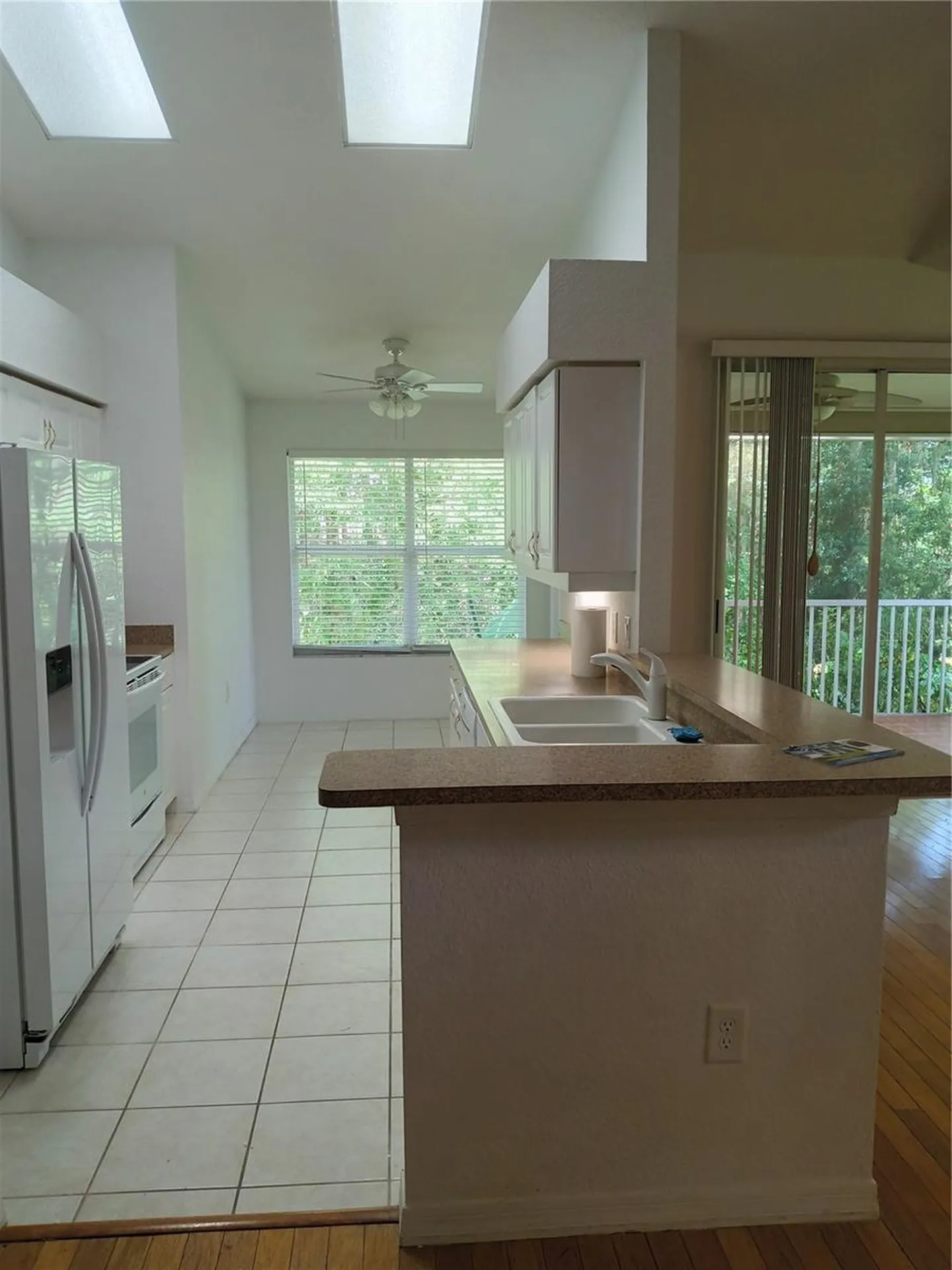 1605 Send Way Lutz FL 33549