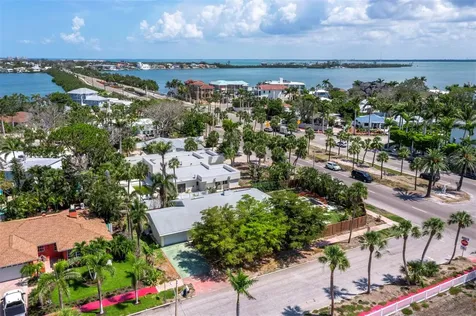 335 Arthur Drive Sarasota FL 34236