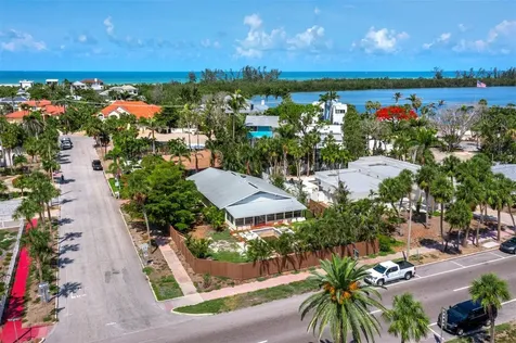 335 Arthur Drive Sarasota FL 34236