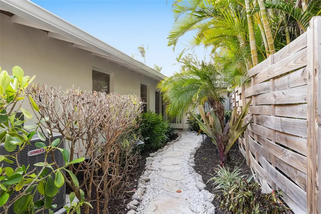 350 Gilchrist Avenue Boca Grande FL 33921