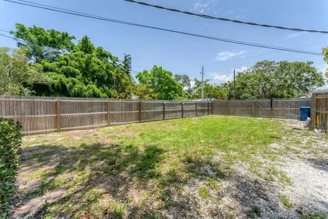 304 34th Street W Bradenton FL 34205