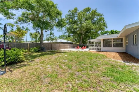 304 34th Street W Bradenton FL 34205