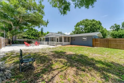 304 34th Street W Bradenton FL 34205