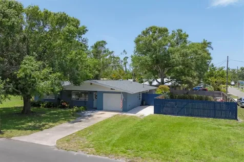 304 34th Street W Bradenton FL 34205