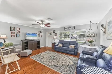304 34th Street W Bradenton FL 34205