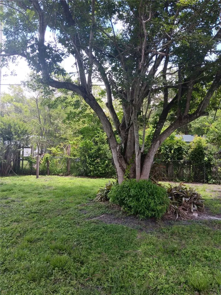 2103 Mantilla Avenue Orlando FL 32811