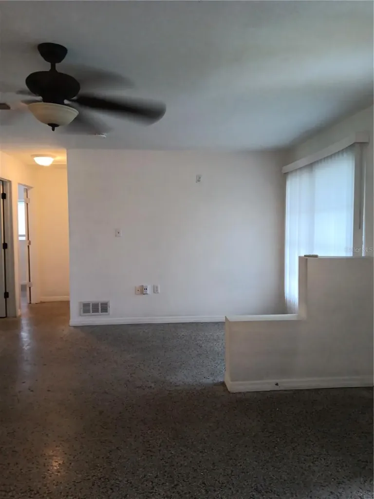 2103 Mantilla Avenue Orlando FL 32811