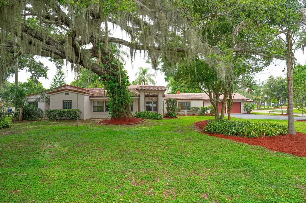 4420 Conway Gardens Road Orlando FL 32806