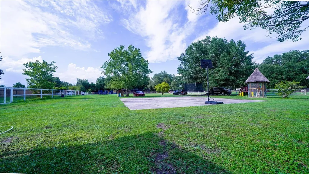 2851 Granada Boulevard Kissimmee FL 34746