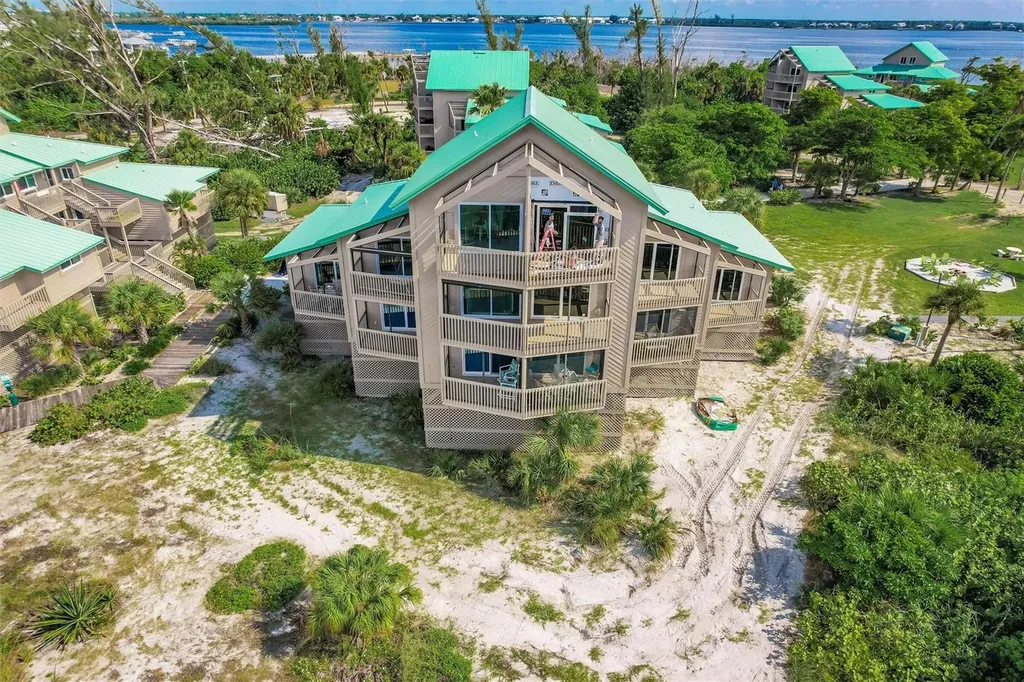 9200 Little Gasparilla Placida FL 33946