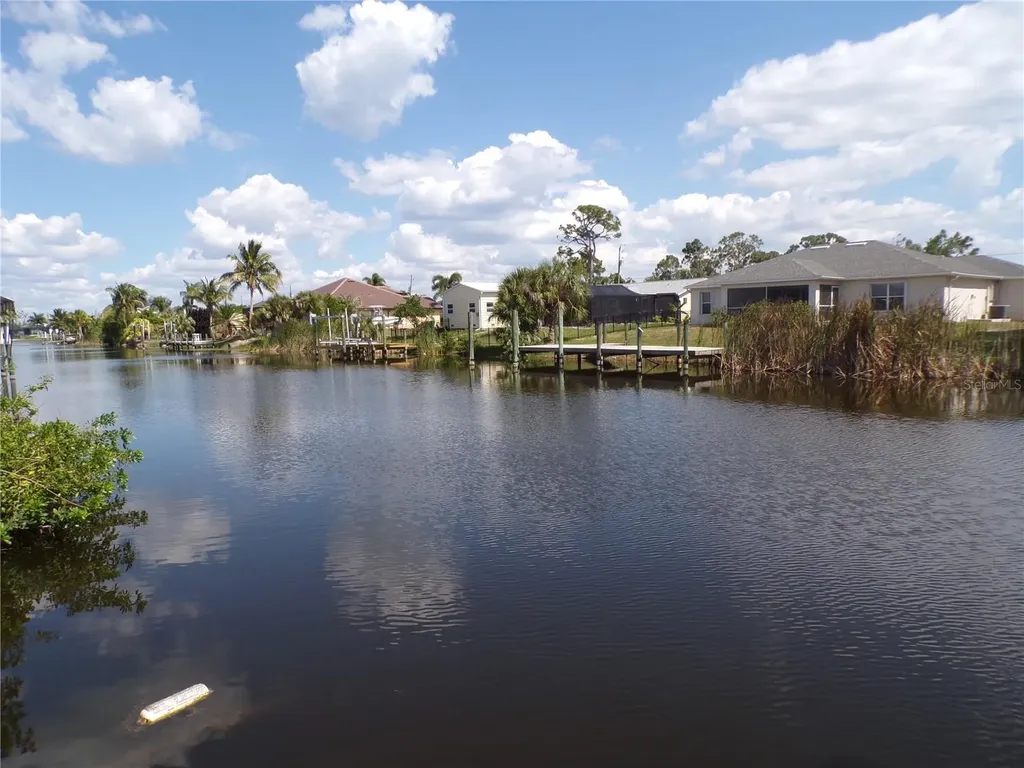 15624 Hennipen Circle Port Charlotte FL 33981