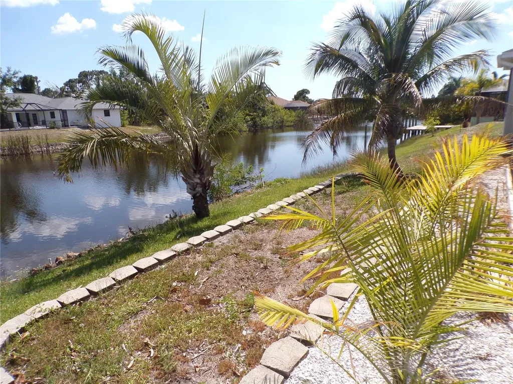 15624 Hennipen Circle Port Charlotte FL 33981
