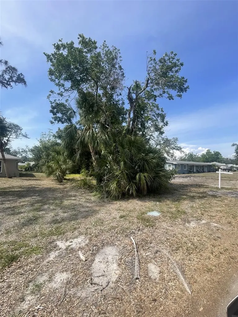 Jungle Way Sarasota FL 34243