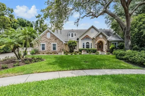 2880 Chelsea Place N Clearwater FL 33759