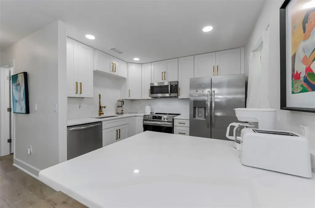 2700 Bayshore Boulevard Dunedin FL 34698