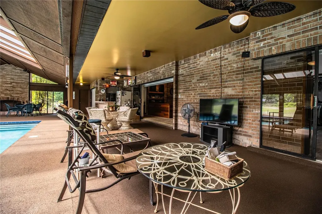 309 Hidden Lake Drive Brandon FL 33511