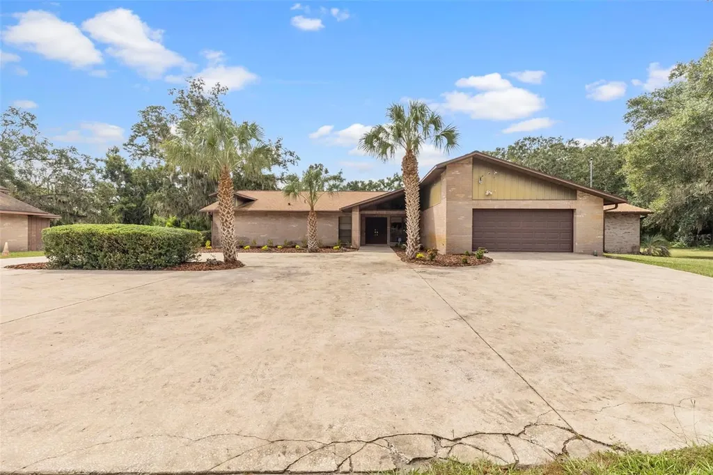 309 Hidden Lake Drive Brandon FL 33511