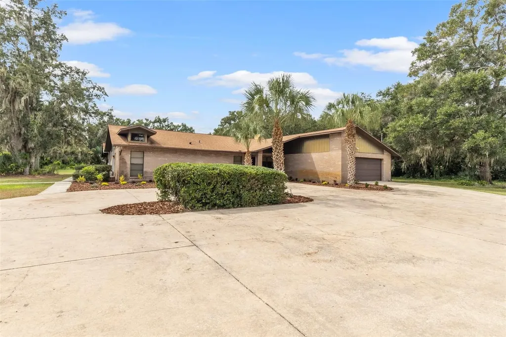 309 Hidden Lake Drive Brandon FL 33511