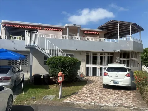402 Urb Country Club Md18 Carolina PR 00979