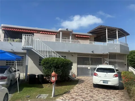 402 Urb Country Club Md18 Carolina PR 00979