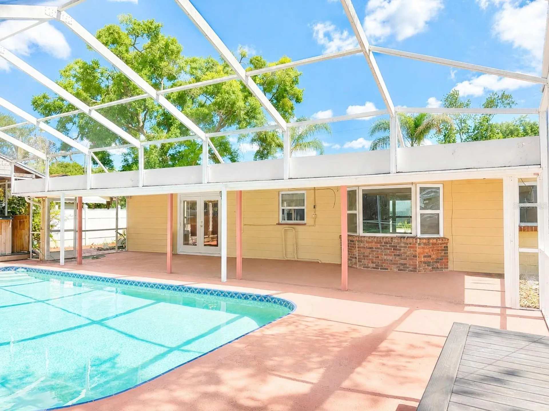 2523 Krueger Lane Tampa FL 33618