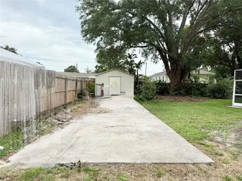 2523 Krueger Lane Tampa FL 33618