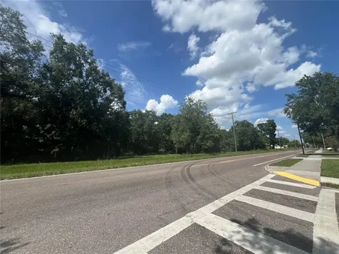 1308 E Alsobrook Street Plant City FL 33563