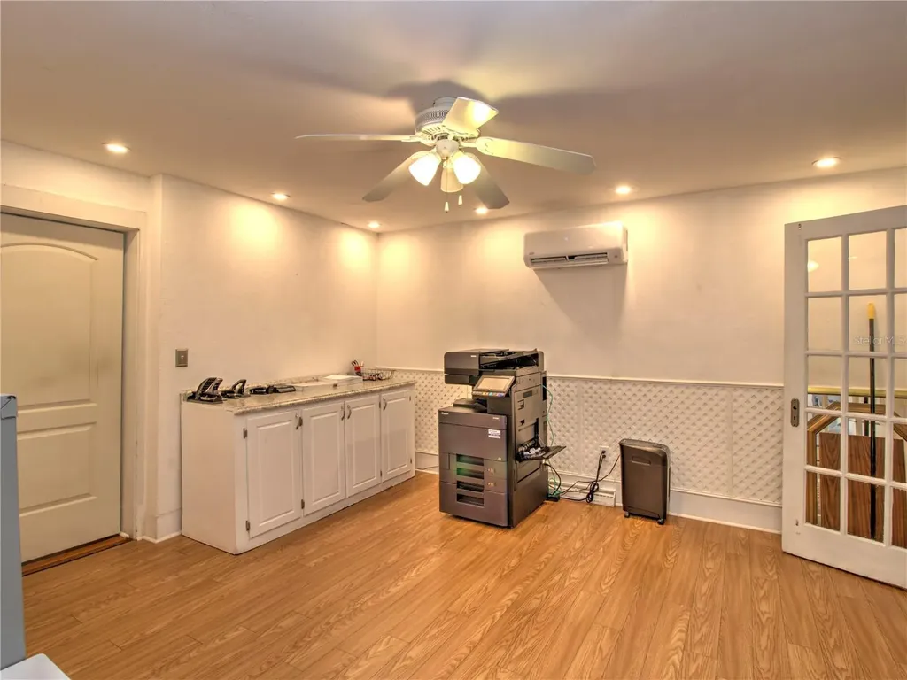 944 E Silver Springs Boulevard Ocala FL 34470