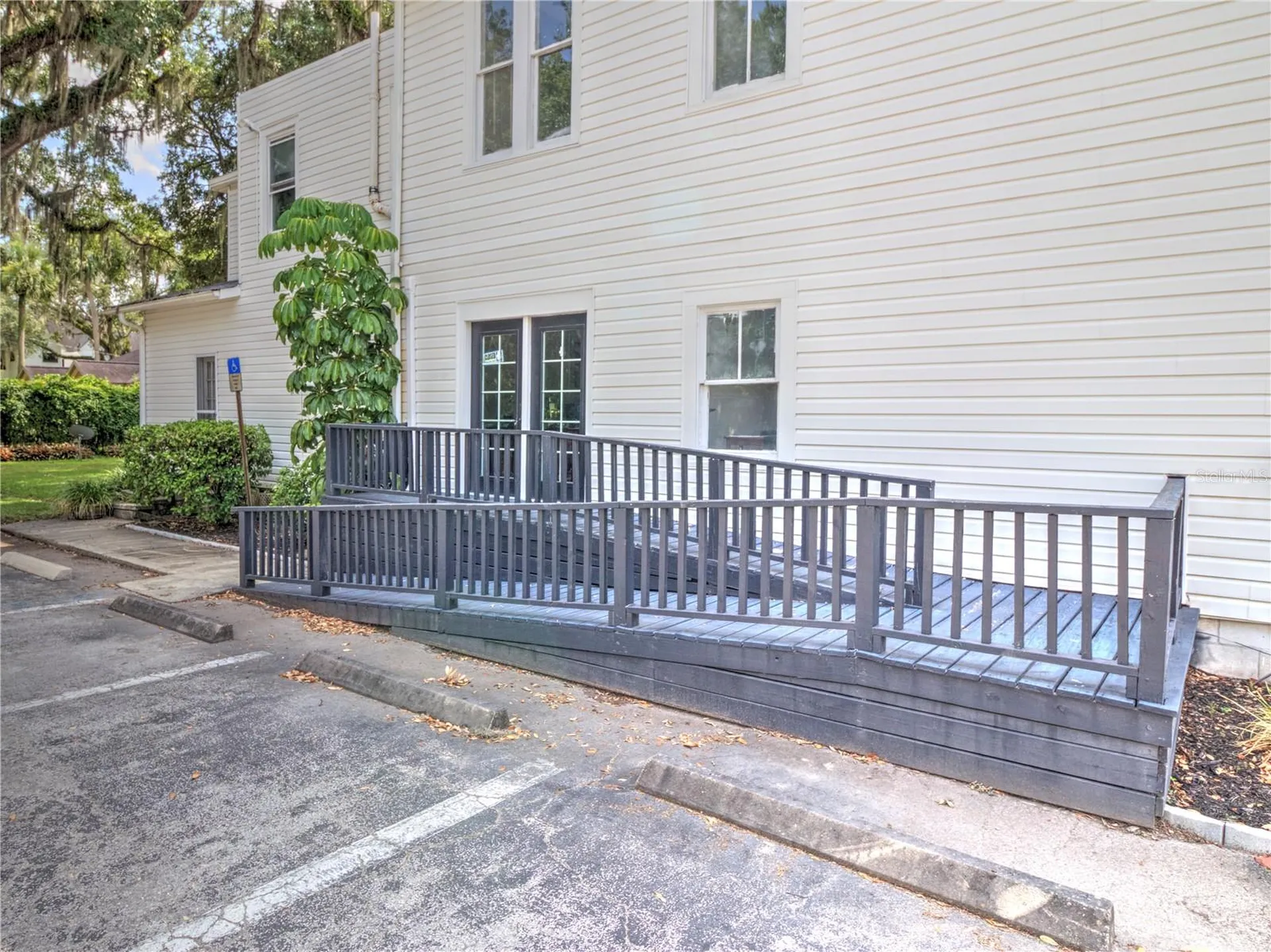 944 E Silver Springs Boulevard Ocala FL 34470