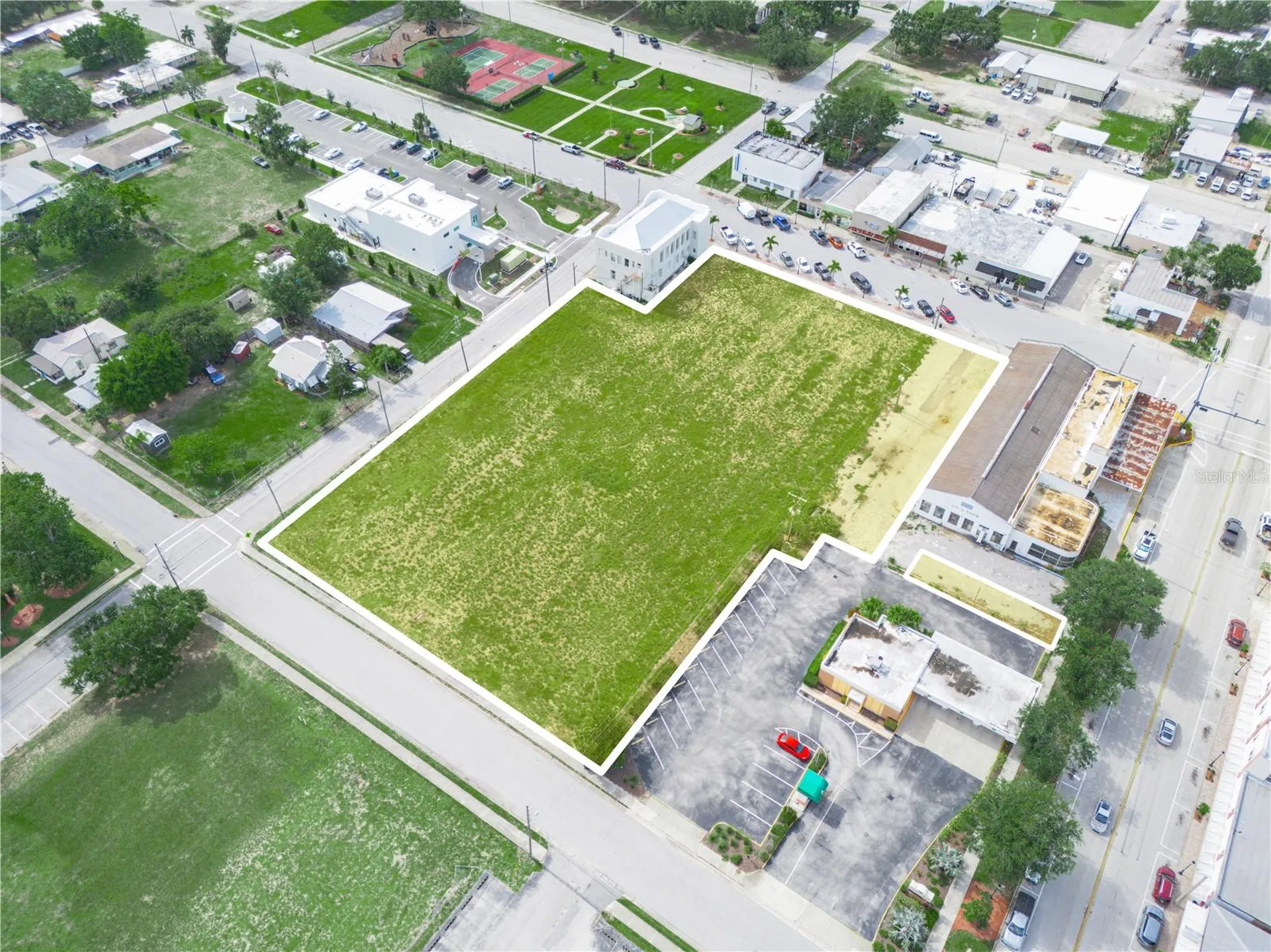 S Oak Avenue Frostproof FL 33843