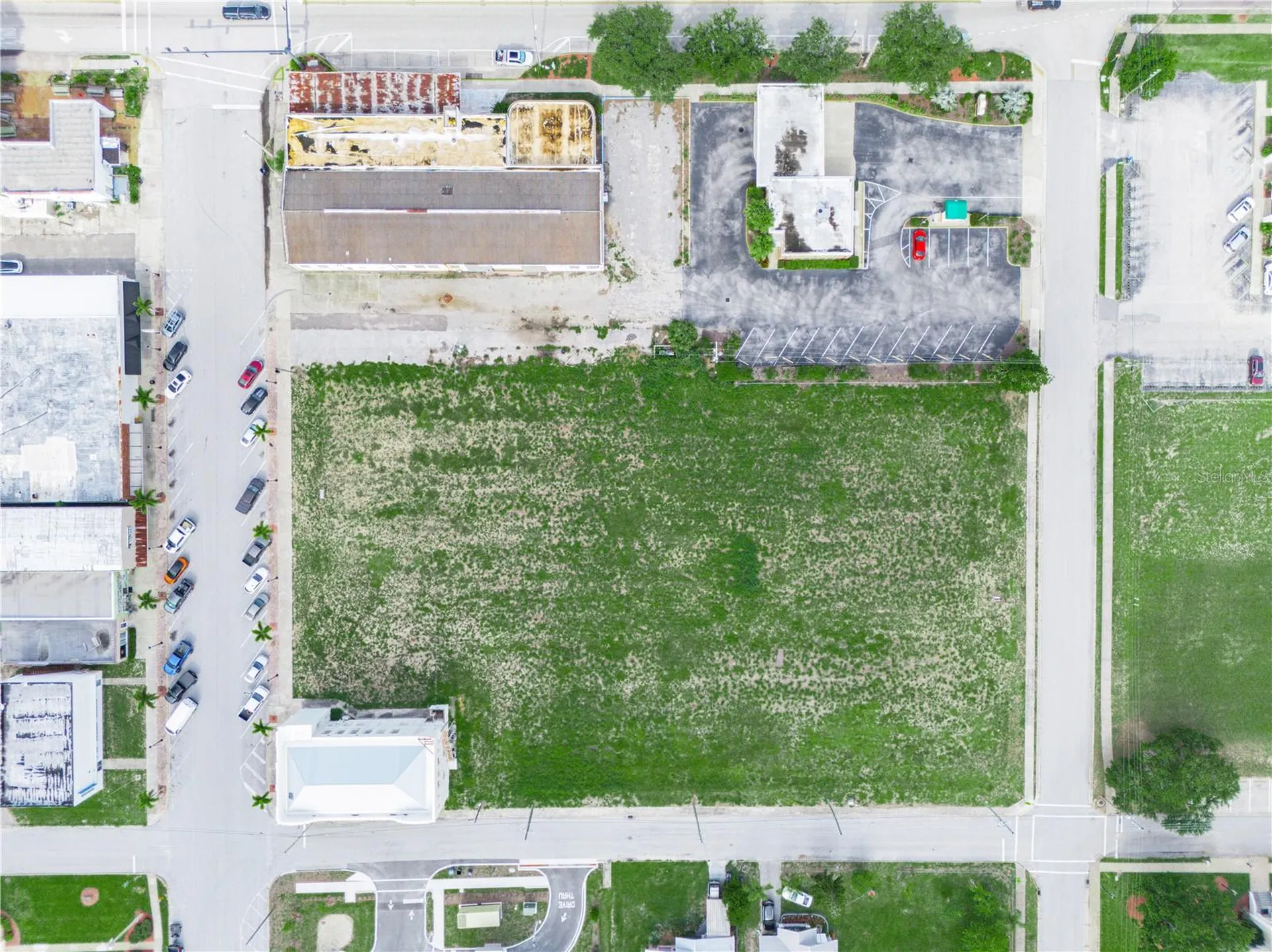 S Oak Avenue Frostproof FL 33843