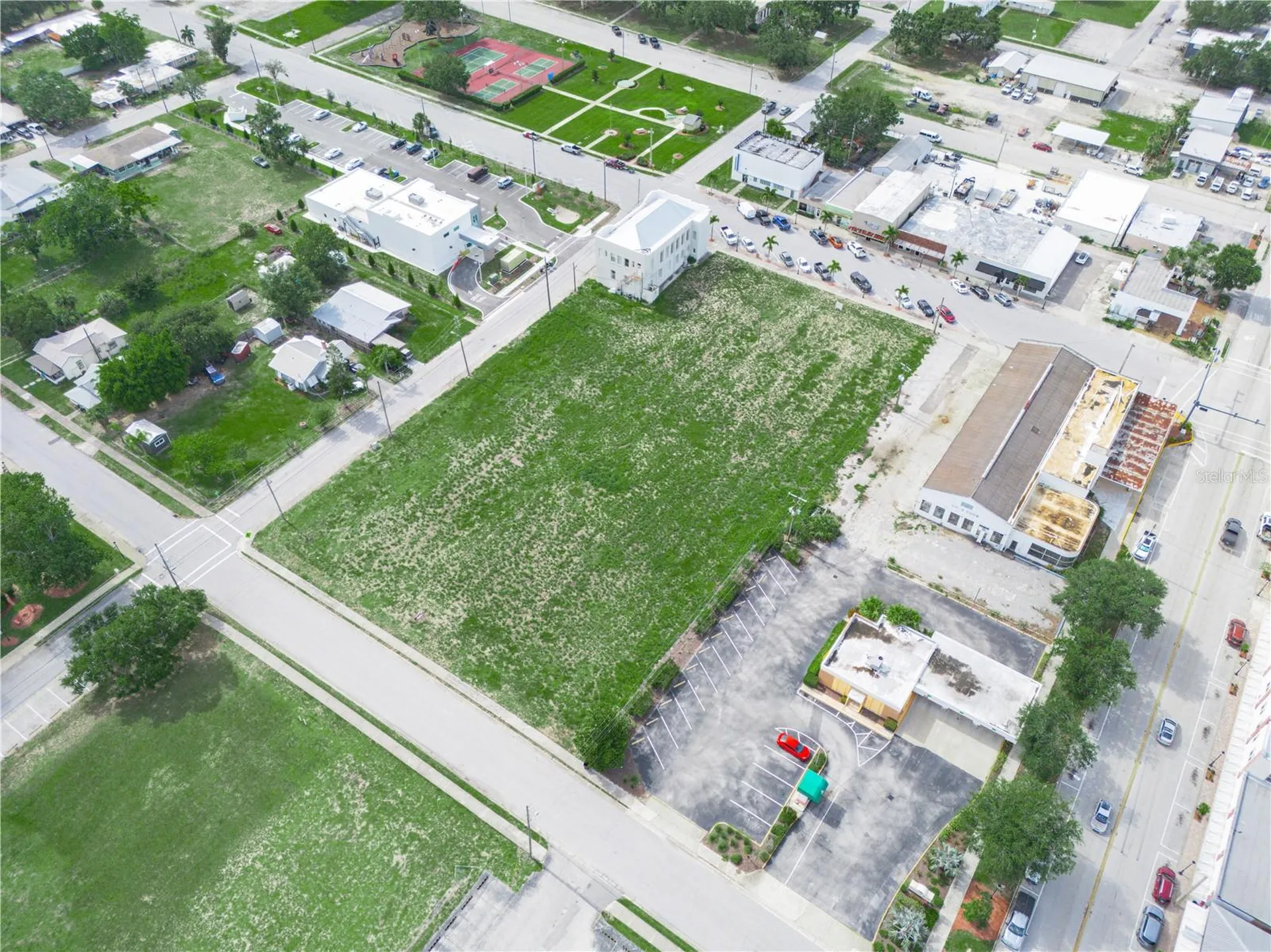 S Oak Avenue Frostproof FL 33843