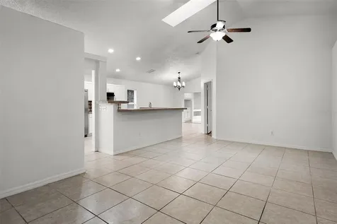 142 Stonegate Pass Davenport FL 33897