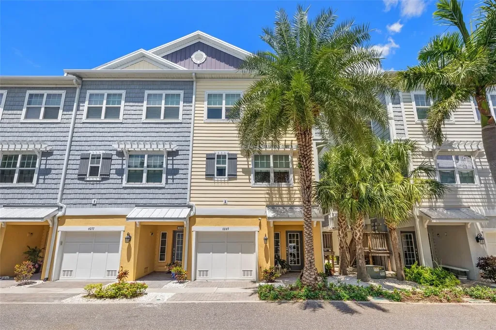 6049 Moorings Drive S St Petersburg FL 33712