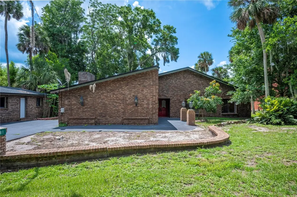 6281 Halabrin Road Haines City FL 33844