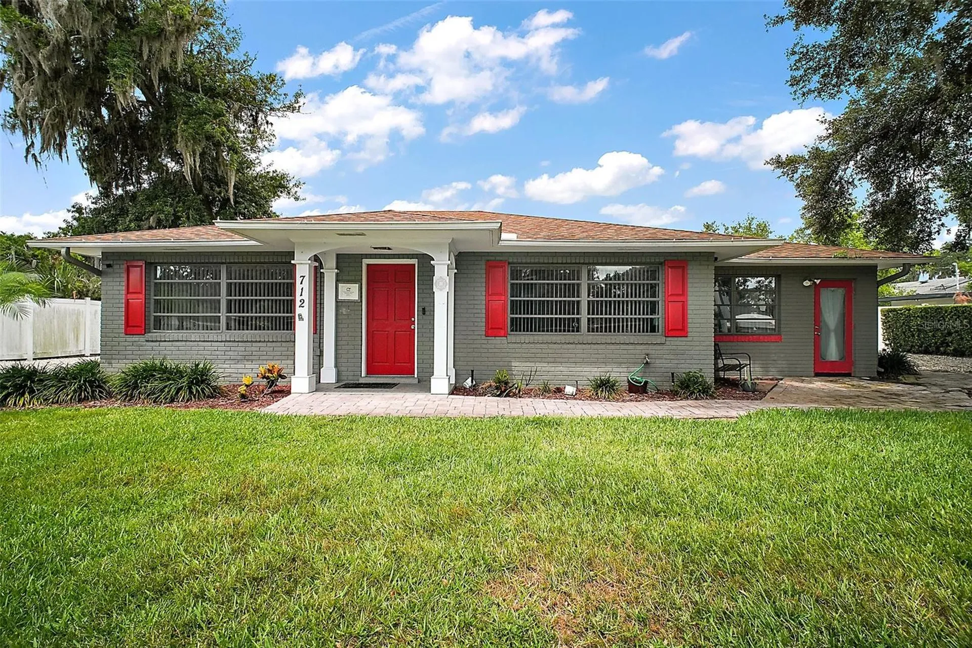 712 N Grove Street Eustis FL 32726