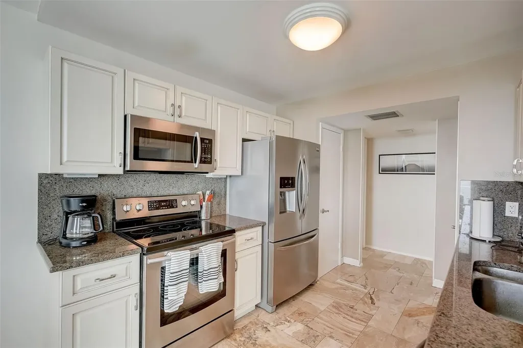 2425 Gulf Of Mexico Drive Longboat Key FL 34228