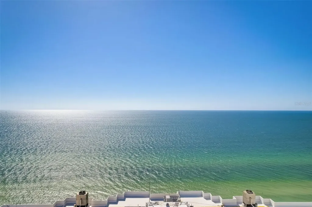 2425 Gulf Of Mexico Drive Longboat Key FL 34228