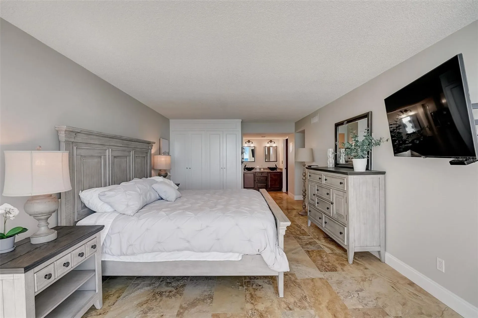 2425 Gulf Of Mexico Drive Longboat Key FL 34228