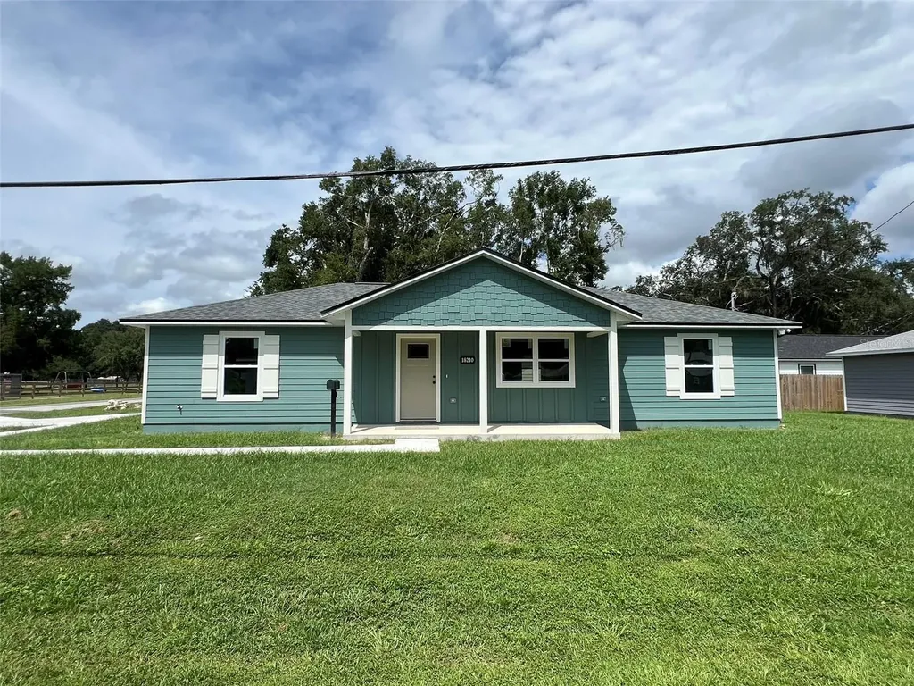18210 Douglass Street High Springs FL 32643