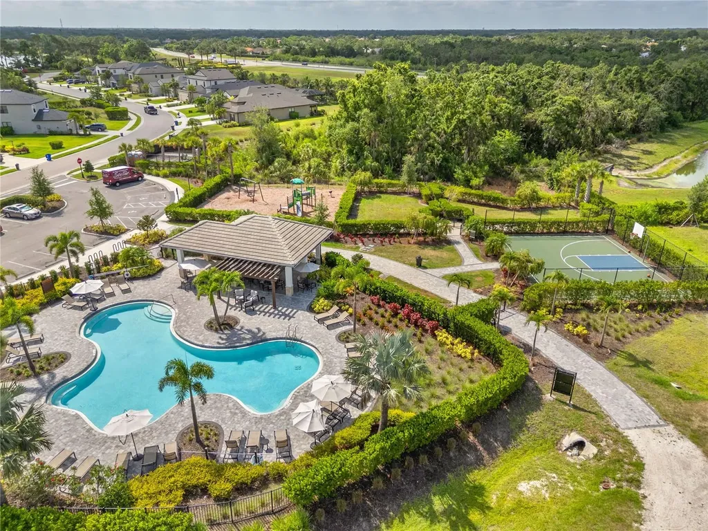 5532 Summit Glen Bradenton FL 34203